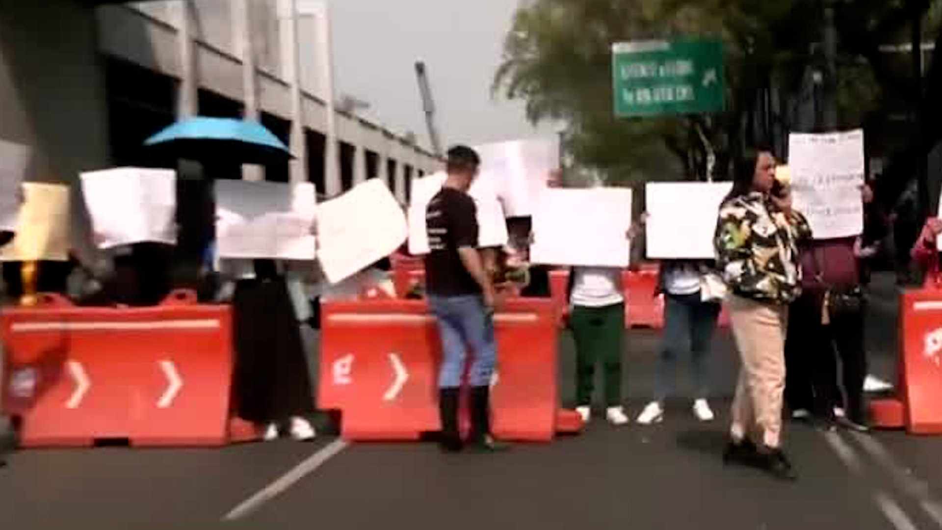 El colectivo exige la destitución de la Jefa de Custodias pues aseguran que esta abusa de su autoridad.