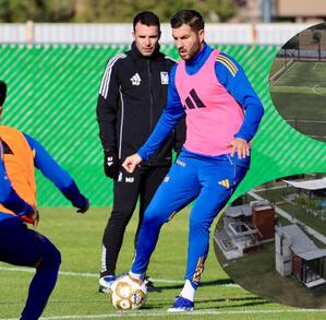 Gignac entrenando con Tigres previo al juego de ida de la Final Tigres vs Toluca del Apertura 2025.