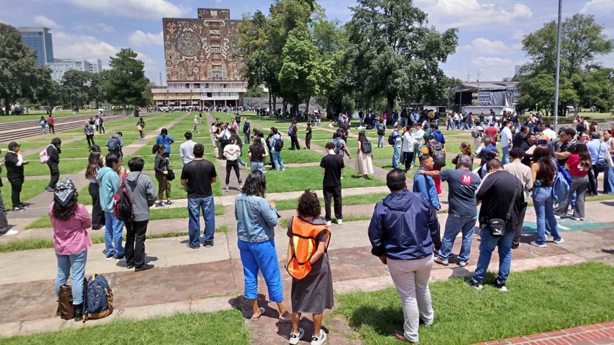 Simulacro de sismo en Ciudad Universitaria.