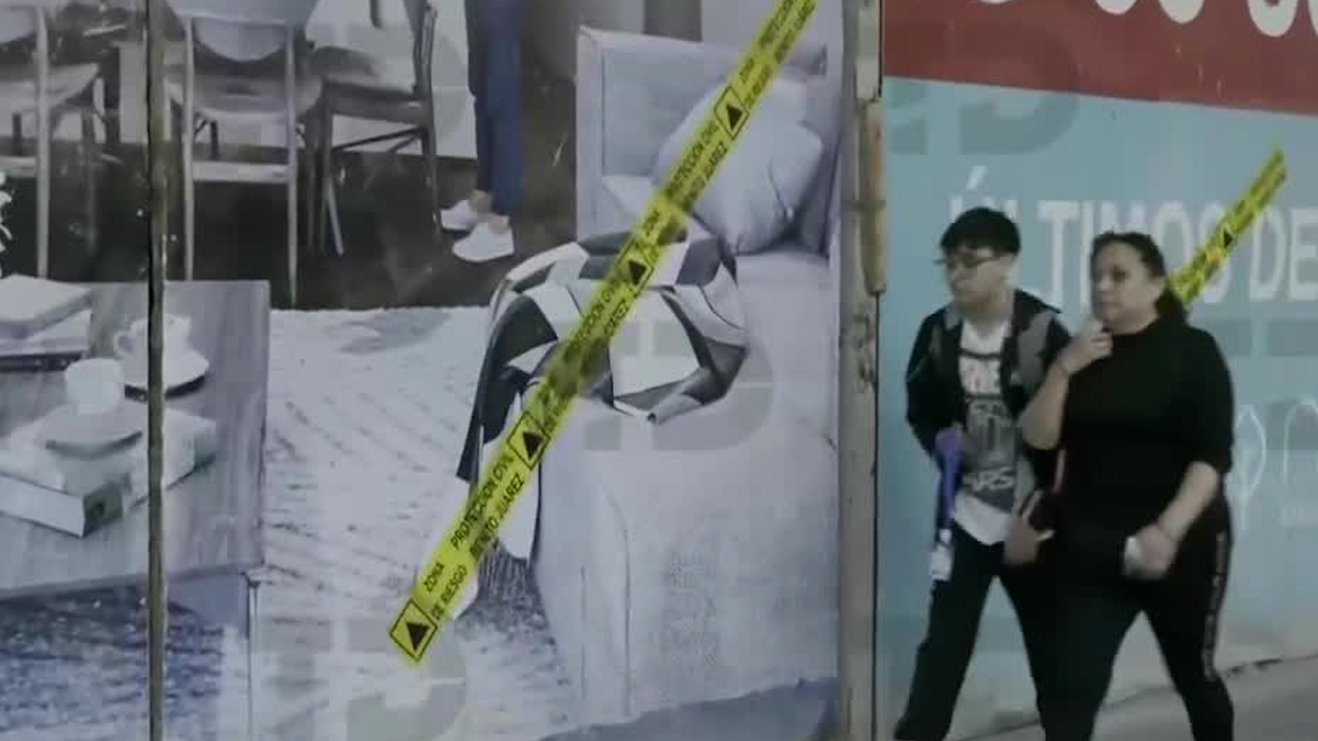 La víctima, un hombre de aproximadamente 30 años, cayó de un cuarto piso.