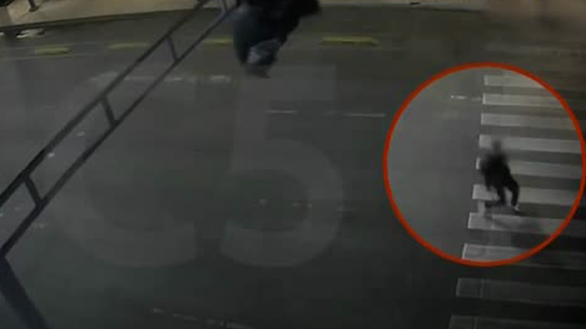 Se presume que el hombre de nacionalidad estadounidense practicaba el 'salto base urbano', un deporte generalmente no autorizado.