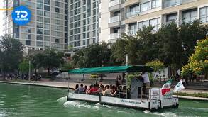 Paseo Santa Lucia recibe a regios en el puente del 16 de septiembre.