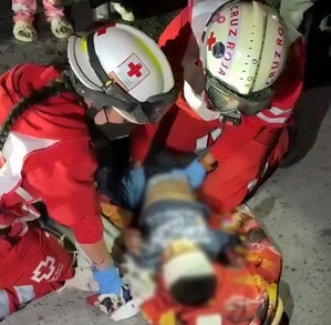 El conductor que atropelló al niño fue detenido en el lugar y el caso quedó a disposición del Ministerio Público de Asuntos Viales.