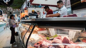 Carne de res sube en la canasta básica de noviembre de 2025, según Inegi.