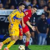 Tigres vs Toluca en la final de ida del Apertura 2025.