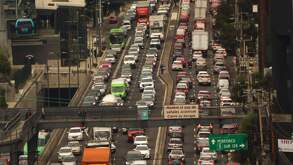 Tránsito en Ciudad de México con autos que no tienen restricción del Hoy No Circula viernes