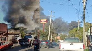 Cuerpos de bomberos se movilizan por incendio en Guadalupe