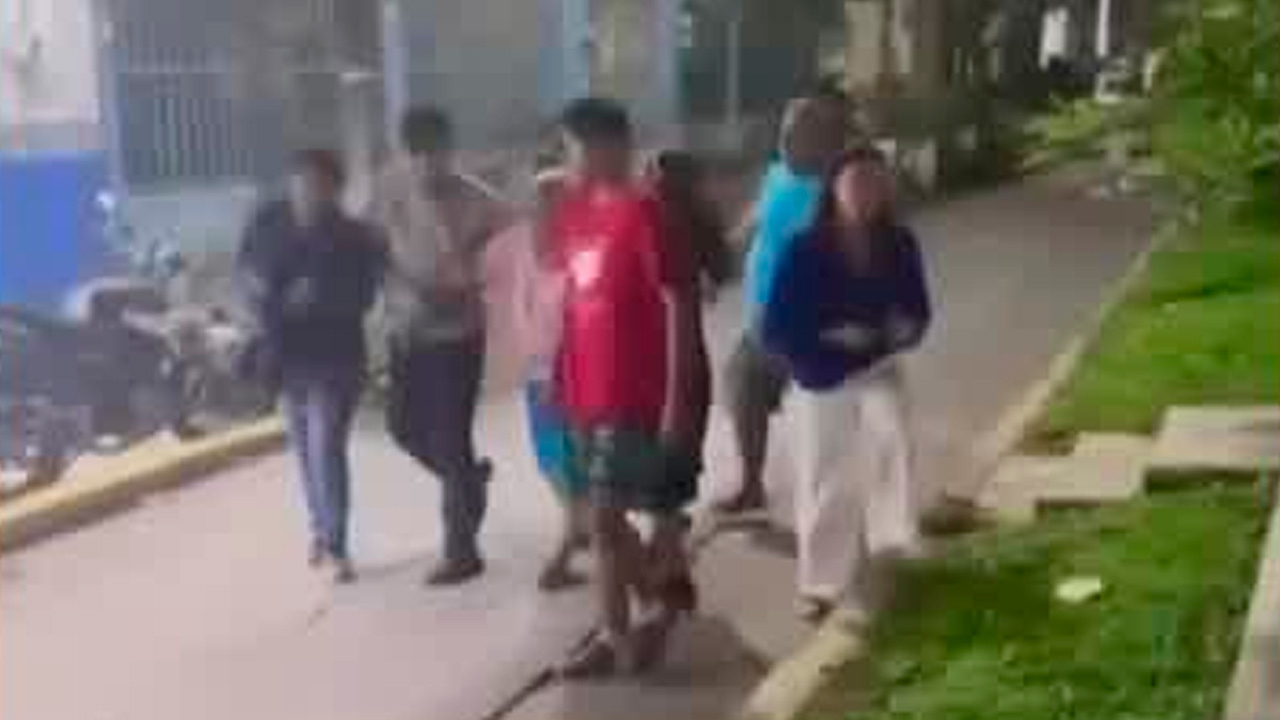 Una explosión por fuga y acumulación de gas en un restaurante de Cardel, Veracruz, dejó cuatro lesionados y daños significativos.