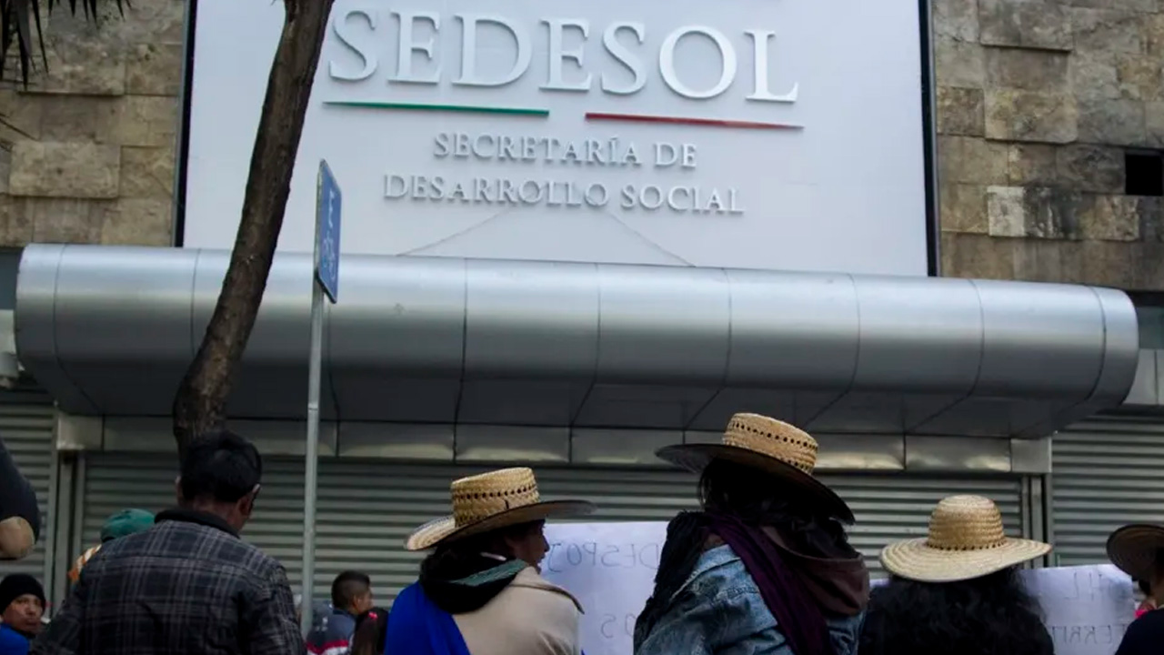 La FGR obtuvo la reparación de daño por 62.8 mdp contra implicados en La Estafa Maestra, quienes deberán cubrir el monto.