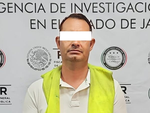 Luego de un operativo en conjunto, un presunto facturador es detenido en Tonalá por Metropol y FGR.