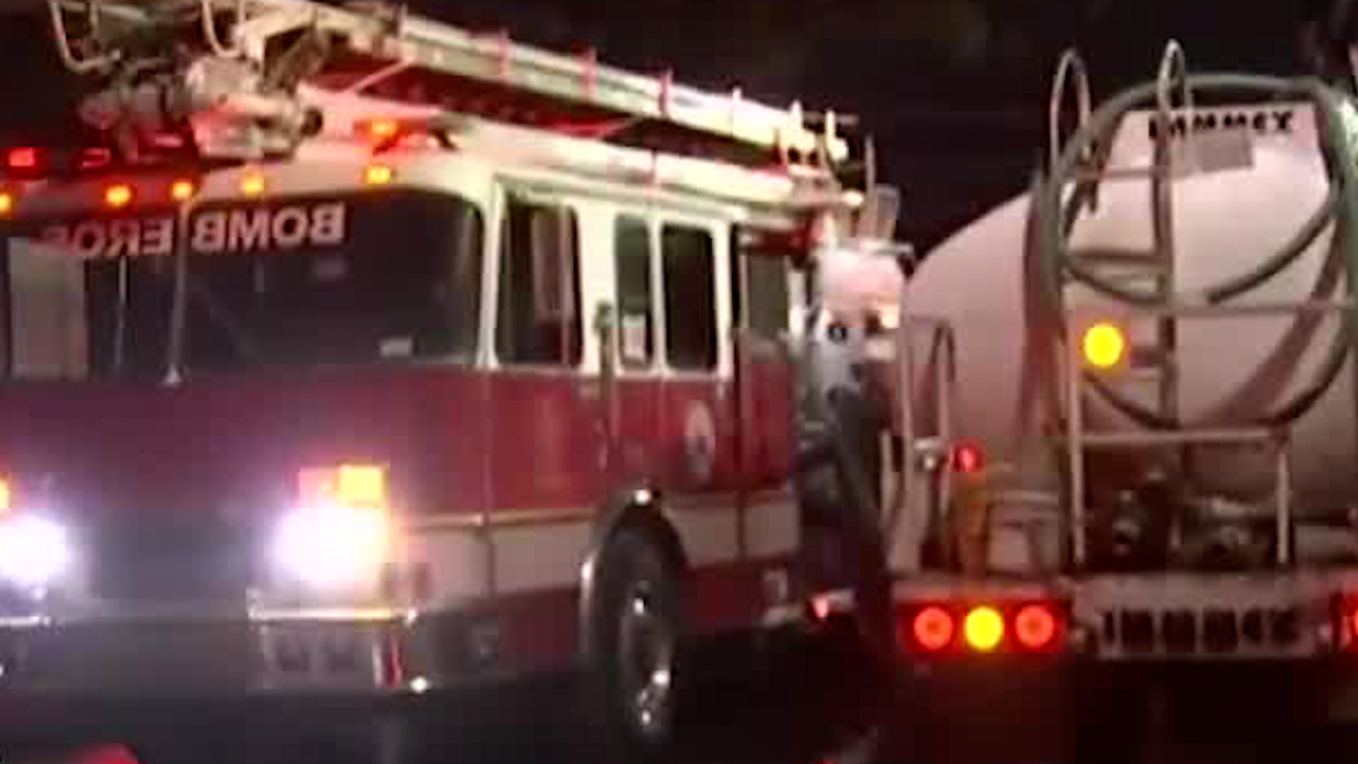 El siniestro alertó a los vecinos quienes llamaron a los servicios de emergencia luego de ver una gran columna de humo.