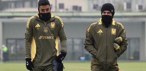 Sebastián Córdova durante un entrenamiento con Tigres