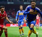 Paulinho y Rómulo Zwarg durante la jornada 5 del Clausura 2025 en el estadio Nemesio Diez cuando Toluca recibió a Tigres.