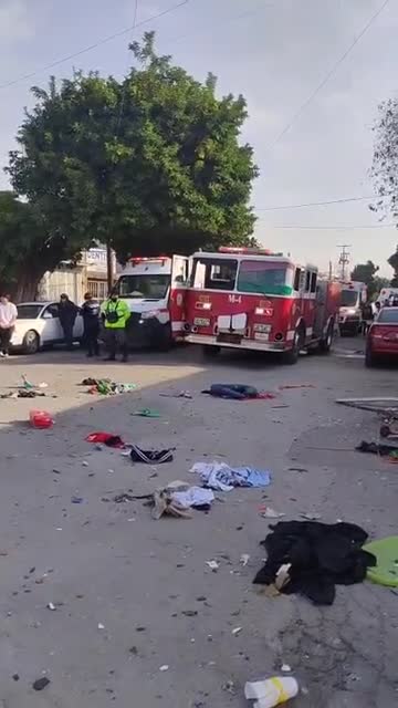 Una intensa movilización de cuerpos de emergencia se registró la mañana de este lunes en la ciudad de Gómez Palacio, Durango, tras la explosión de una vivienda.