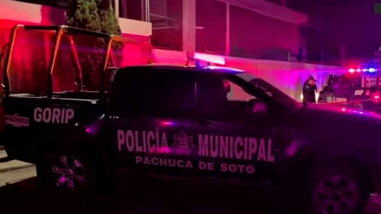 Un hombre murió y dos más resultaron lesionados tras una pelea durante un baile sonidero en las inmediaciones del mercado Sonorita, en Pachuca.