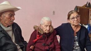 Belarmina Rodríguez acompañada de sus familiares.