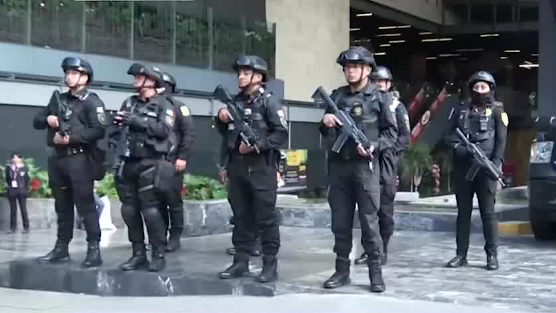 Con más de 13,000 efectivos y 1,000 unidades, arranca el Operativo Fiestas Decembrinas 2025 en CdMx.