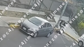 Hombre patea a mujer que paseaba a sus perritos en Coyoacán.