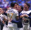 Los pumas de la UNAM celebrando un gol en el Apertura 2025.