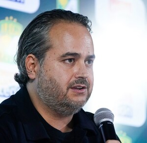 Jesús Martínez en conferencia de prensa.