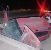 Camioneta que cayó a un canal de riego en San Pedro, Coahuila, donde el accidente cobró la vida de un hombre.