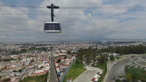 Aspecto del Teleférico de Puebla en un recorrido en la zona de Los Fuertes.