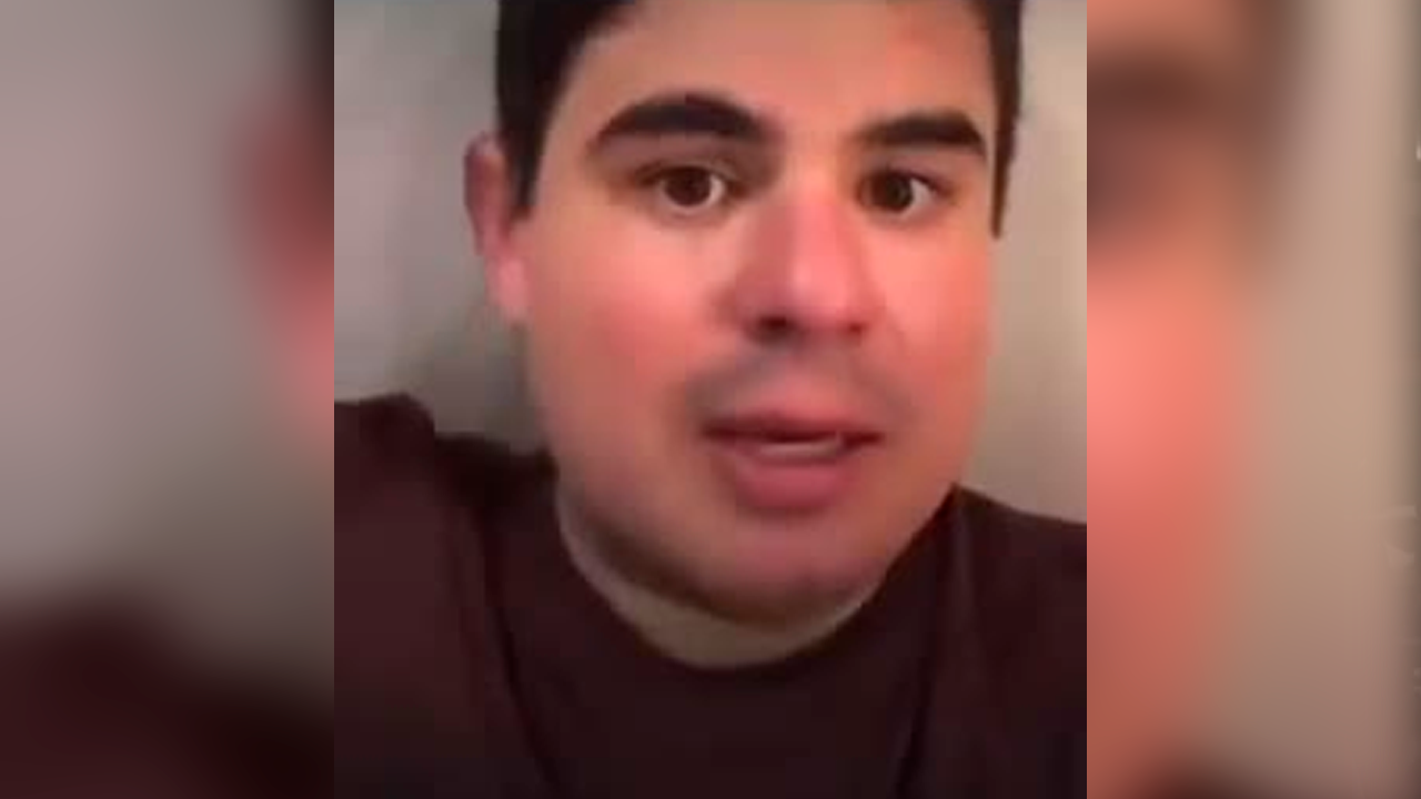Alfredo Olivas alertó a sus fanáticos con un video en el que anunciaba su retiro indefinido, pues aseguró que necesitaba replantearse algunas cosas.