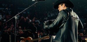 Alfredo Olivas en concierto en CdMx