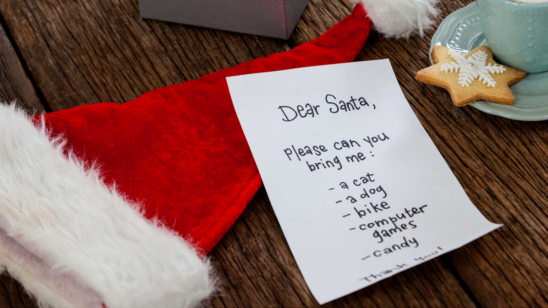 El Palacio es un espacio donde niños y niñas pueden redactar y enviar su carta a Santa Claus y los Reyes Magos desde el emblemático edificio del Palacio Postal.