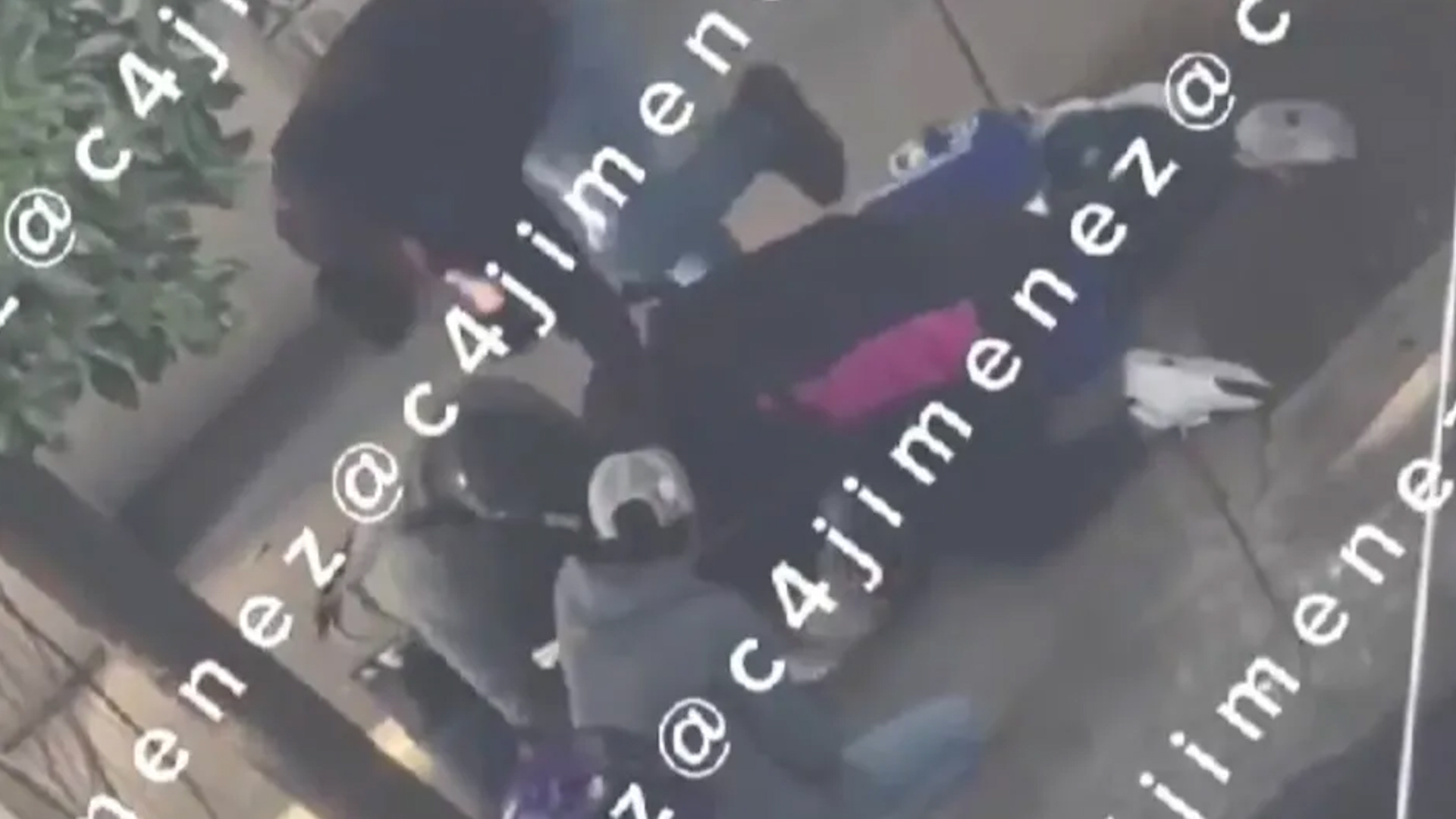 Policías capitalinos se enfrentaron a balazos con los delincuentes; hay seis detenidos.