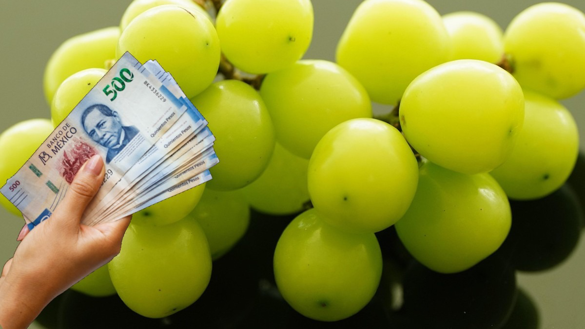 La uva es una de las frutas de temporada que más se compran por las fiestas decembrinas.