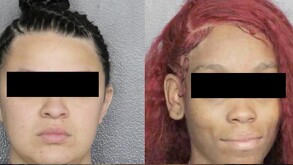 Mujeres detenidas en Florida tras ser acusadas de golpear y traficar a una joven con autismo.