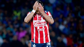 Javier Hernández tras fallar el penal contra Cruz Azul.