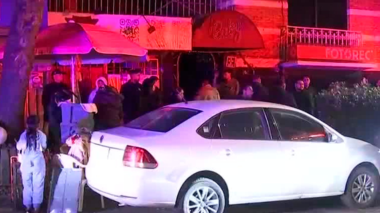 Un incendio registrado en el bar Baby, ubicado en la Zona Rosa de la Ciudad de México, provocó la evacuación de decenas de clientes.