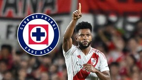 Miguel Borja celebrando un gol jugando con Club Atlético River Plate de Argentina en el Estadio 'Monumental' Antonio Vespucio Liberti.