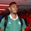 Ismael Diaz ingresando por el tunel del estadio apunto de jugar con León.