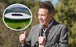 Pablo Lemus explicando la controversia del Estadio Akron