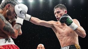 David Picasso en su combate contra Diego Ruiz en Pachuca.