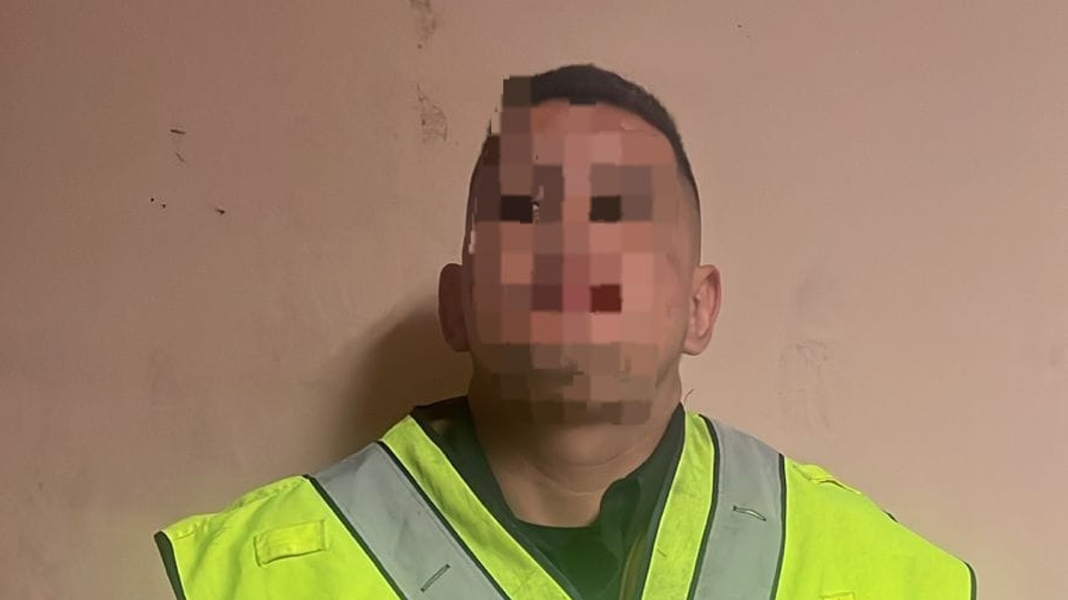 Hombre detenido tras ser acusado de haber agredido físicamente a su esposa e hijo en Gómez Palacio.