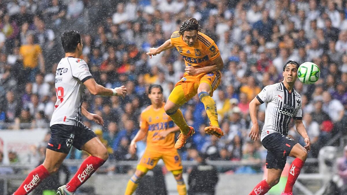 Sebastián Córdova marcando el gol que eliminó a Rayados en el Clausura 2023.