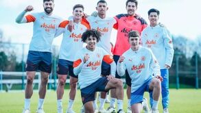 Alex Alcalá compartiendo entrenamiento con figuras del City como Julián Álvarez y Josko Gvardiol.