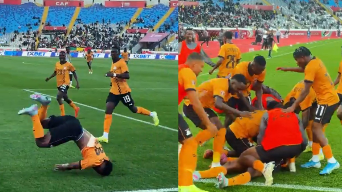 El jugador de Zambia realizando una acrobacia.