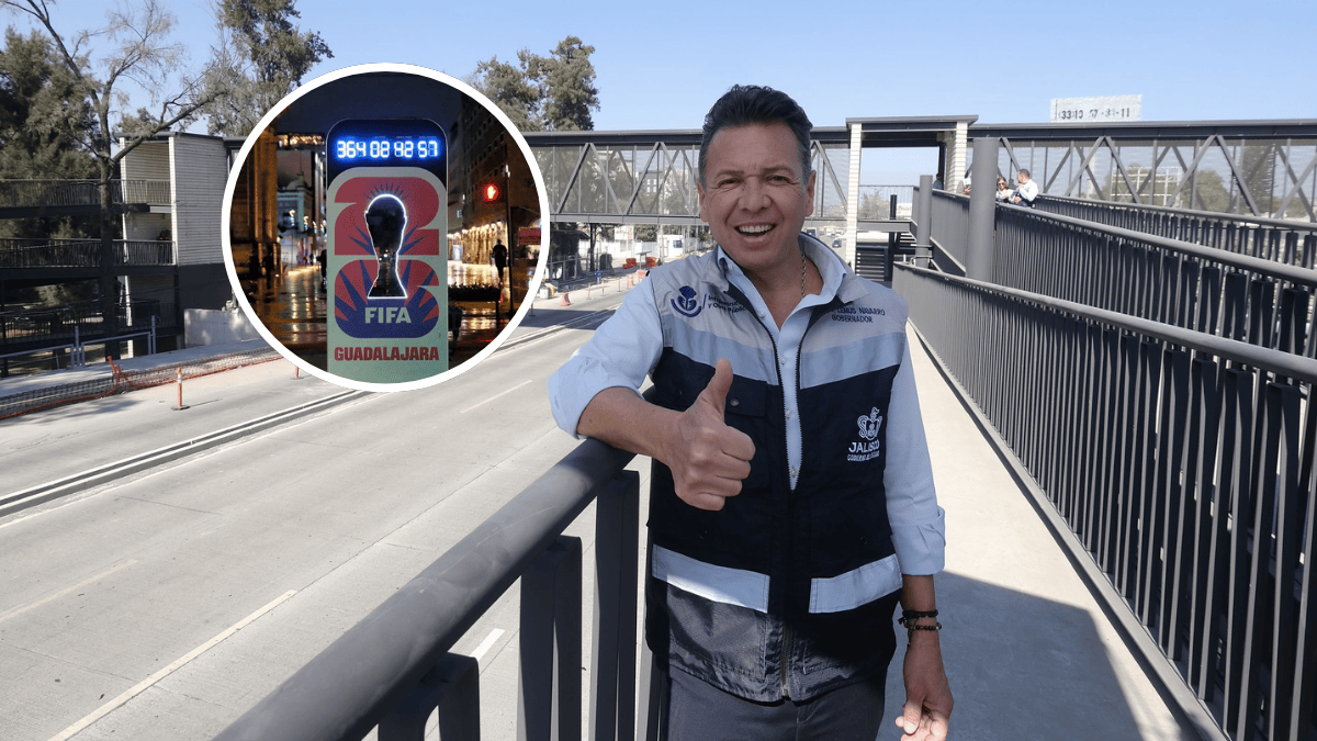 El Gobernador de Jalisco, Pablo Lemus, sonríe en un puente peatonal; un círculo muestra el reloj de cuenta regresiva para el Mundial FIFA 2026.
