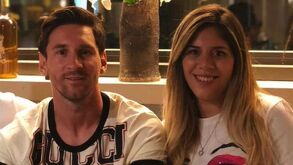 Lionel Messi junto con su hermana María Sol.