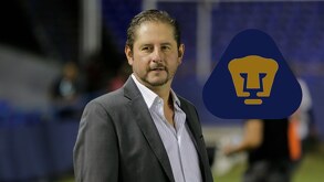Carlos Gutiérrez Barriga de traje en la Liga MX.