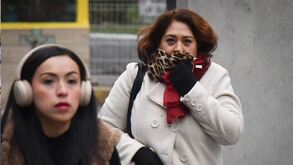 Personas abrigadas por bajas temperaturas en CdMx