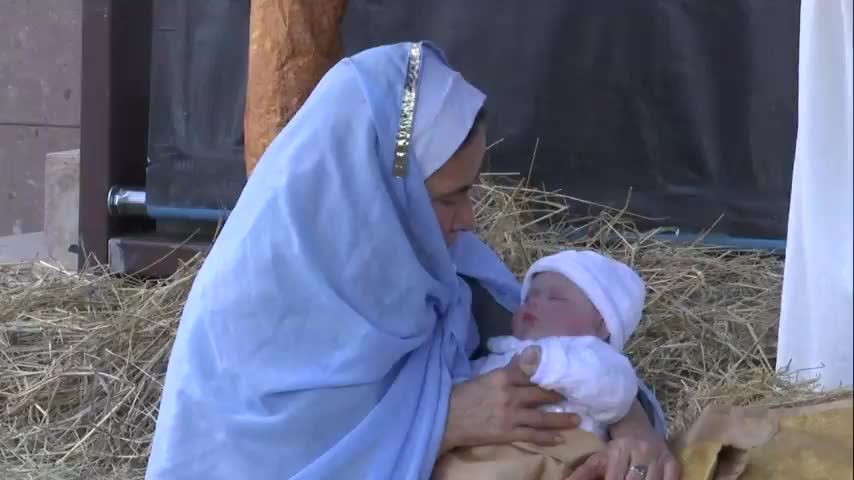 En la parroquia Nuestra Señora del Monte Carmelo, en San Nicolás, se realizó un nacimiento viviente este 24 de diciembre.