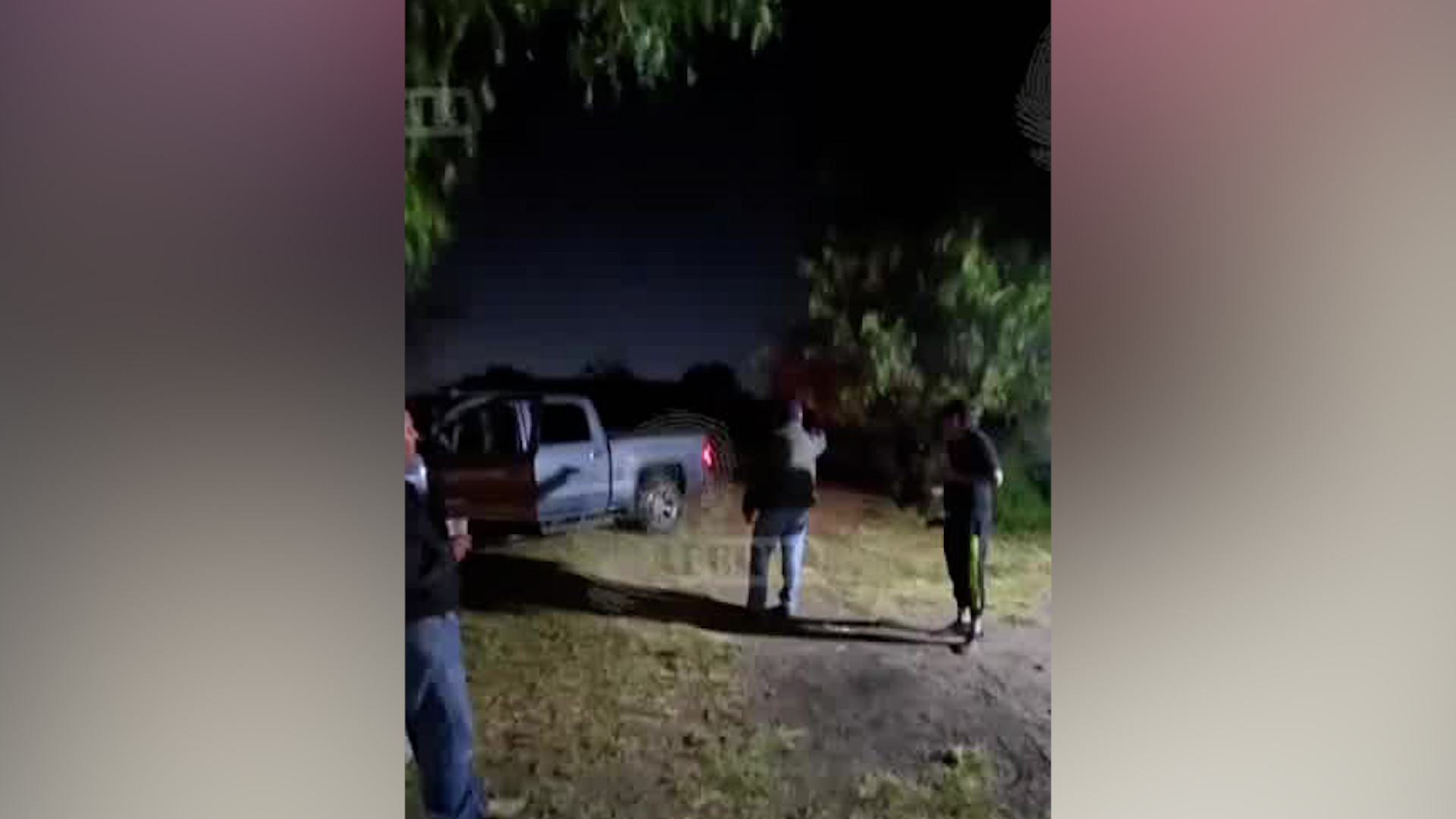 Un hombre en aparente estado de ebriedad disparó en múltiples ocasiones un arma de fuego.