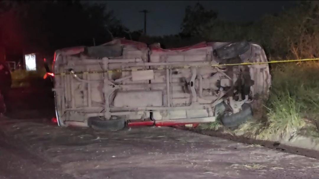 Un hombre muere tras sufrir volcadura en Tlaquepaque, Jalisco.