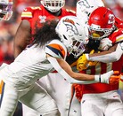 Jugadores de Chiefs y Denver en la semana 17 de la nfl.